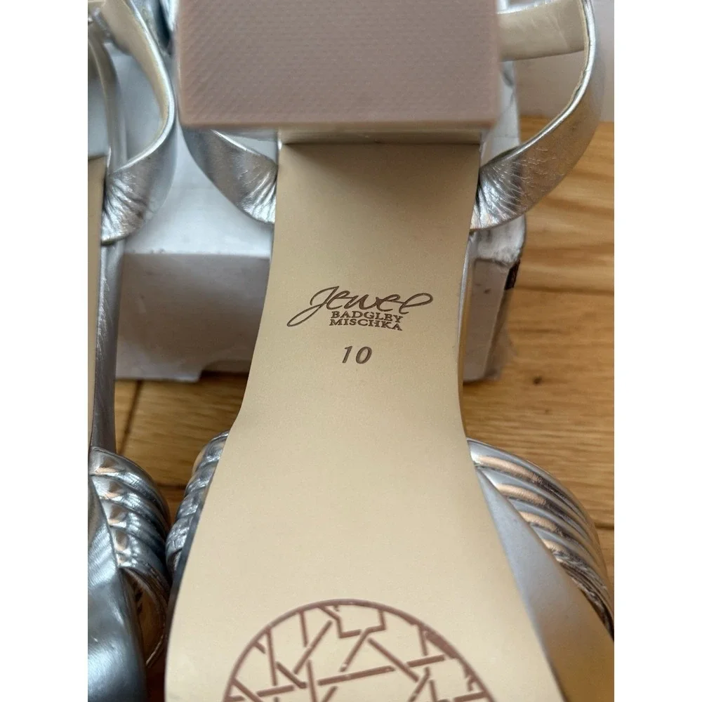 Jewel Badgley Mischka Silver Women's Sz.10 Heeled Open Toe Platform Sandal Heels